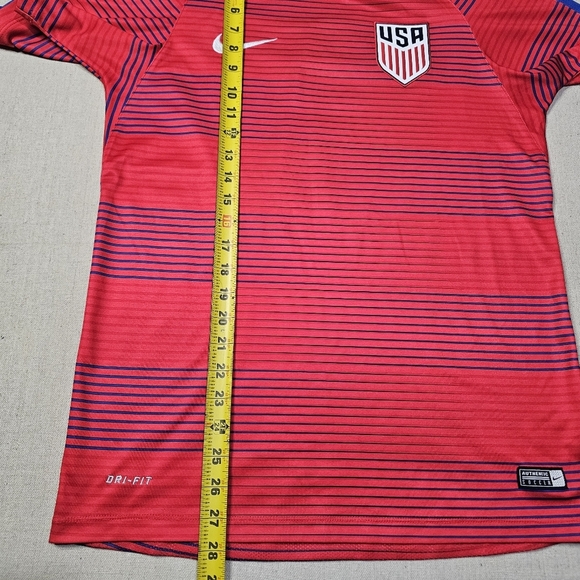 Nike Authentic USA National Team Soccer Training 2016/17 Jersey Size Medium - Picture 8 of 8